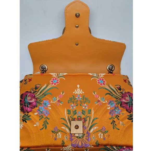 SOLD Gucci Marmont Floral Jacquard Shoulder Bag - Picture 4 of 8
